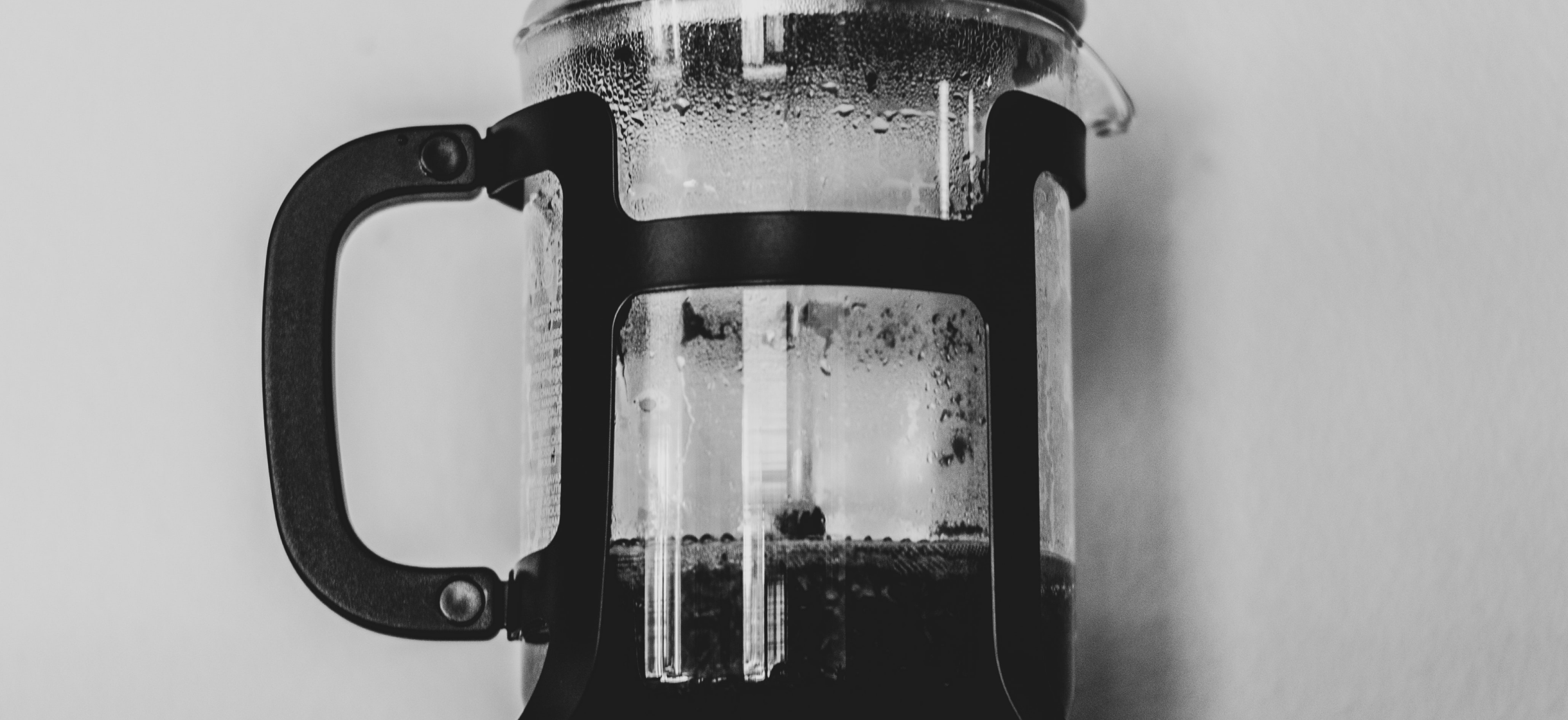 How to Use a French Press Coffee Maker? (Correctly)